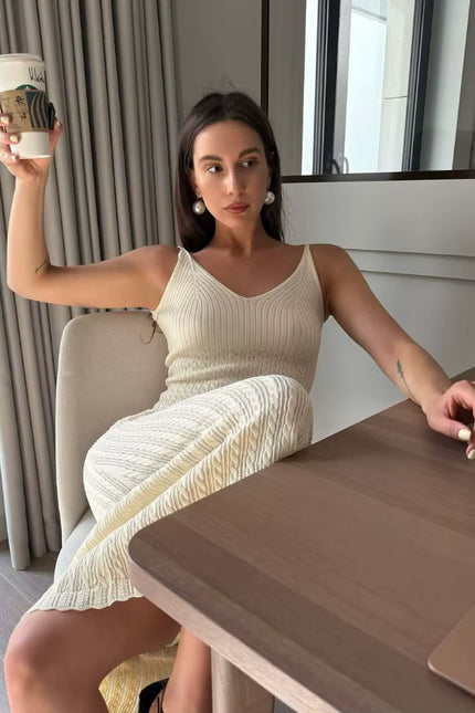 Knit Sleeveless Midi Dress