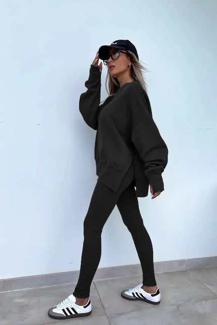<strong>Black - </strong>Timeless and versatile – the black set gives you a sleek, flattering silhouette that you can dress up or keep casual.
