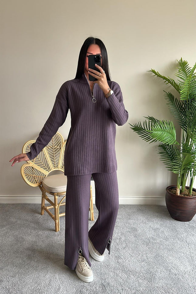 Ribbed Knit Two-Piece Set with Zipper Detail
